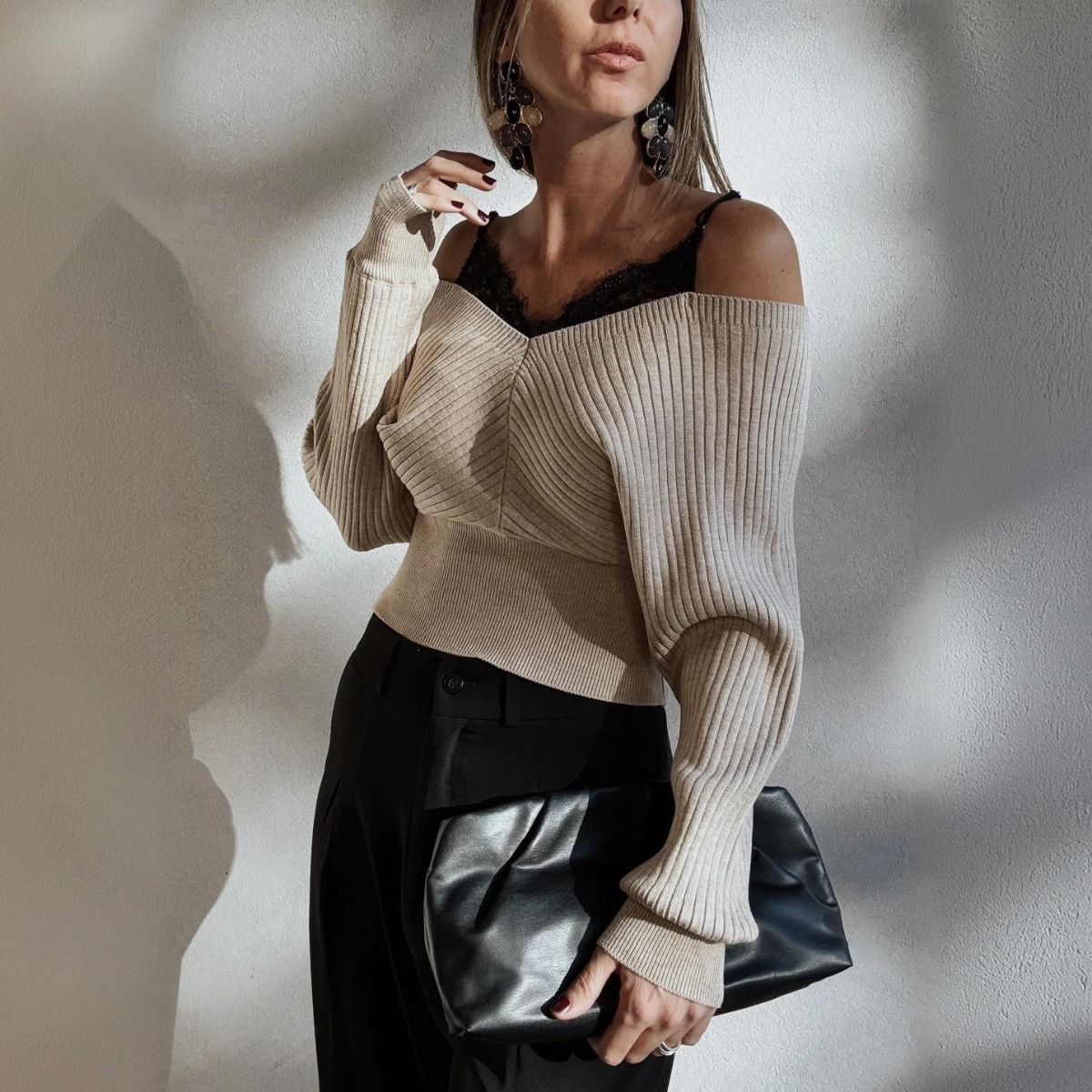 เสื้อสเวตเตอร์ถักลายลูกไม้แบบใ - Blouse Off Shoulder บทวิจารณ์และราคา