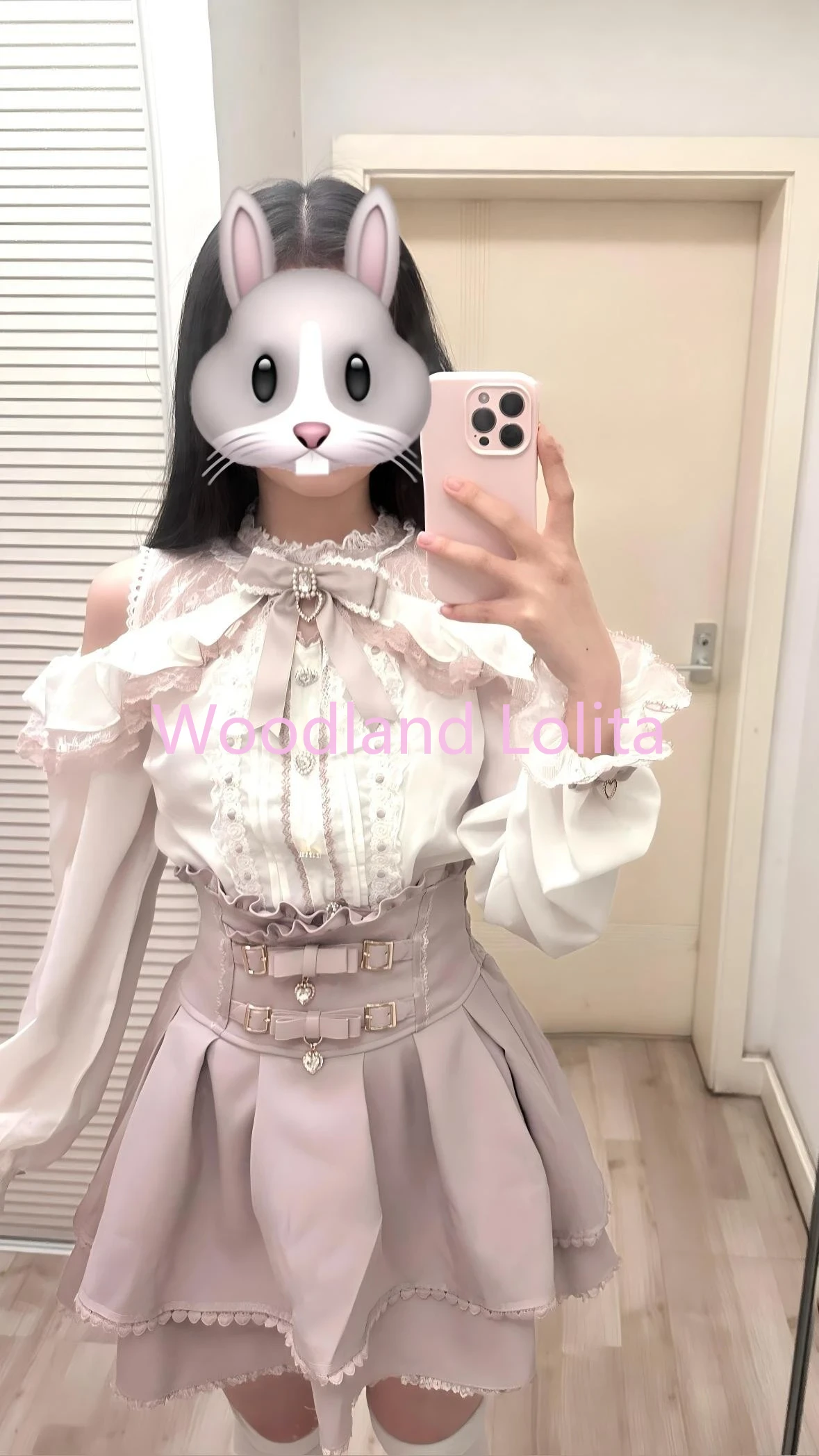 ชุดกระโปรงสั้นสไตล์ญี่ปุ่นคาวา - Blouse Off Shoulder บทวิจารณ์และราคา